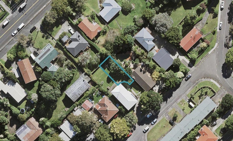 5B Nea Place, Hillcrest, Auckland - Carousel 1