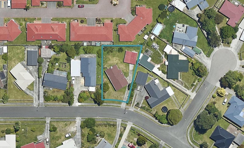18 Clouston Crescent, Fenton Park, Rotorua - Carousel 1