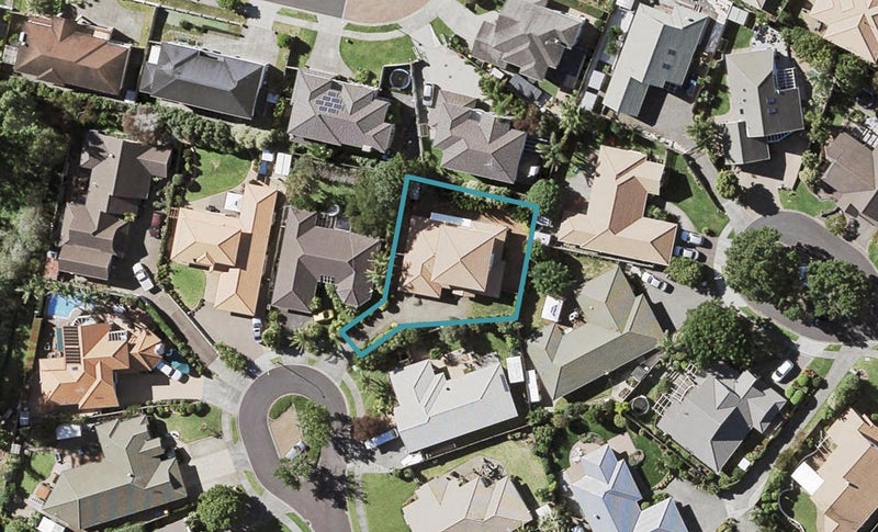 15 Yarlside Place, Northpark, Auckland - Carousel 1