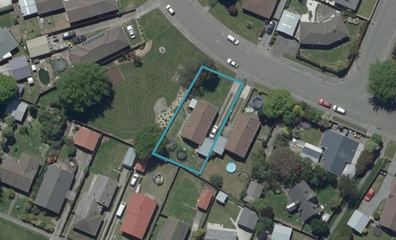 55 Malabar Crescent, Broomfield, Christchurch - Carousel 1