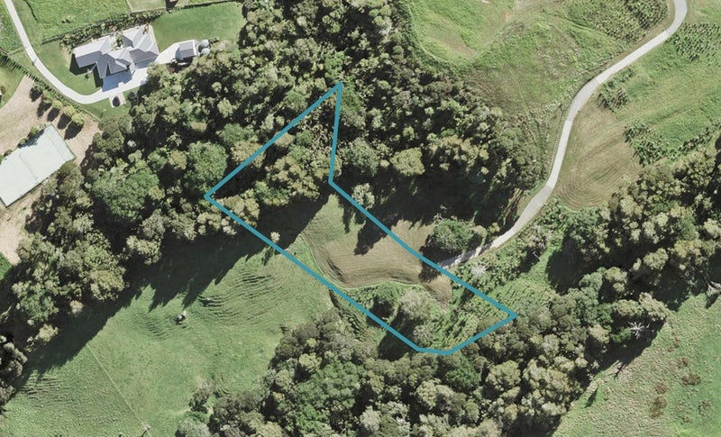 84 Vaughans Road, Long Bay, Auckland - Carousel 1