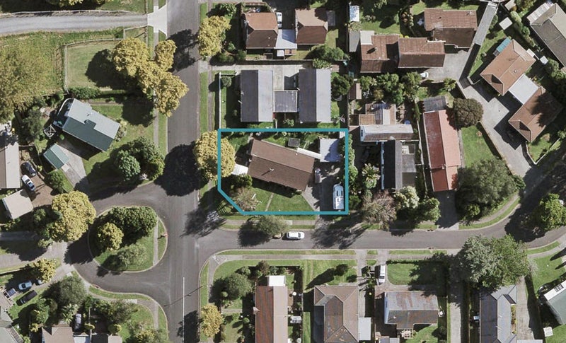 2 Sharivari Place, Conifer Grove, Takanini - Carousel 1