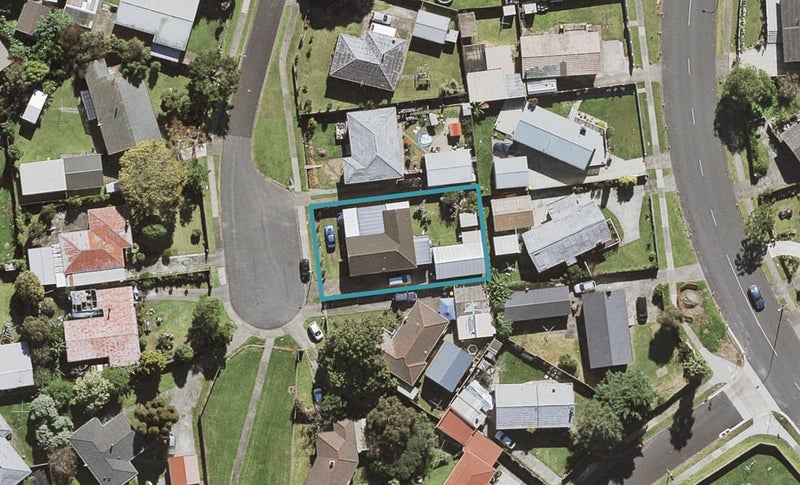 8 Norton Place, Mangere, Auckland - Carousel 1