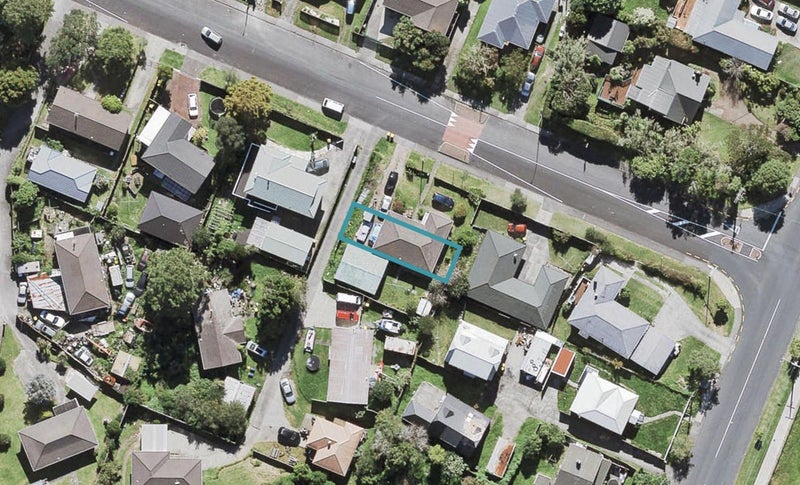 4B Kelman Road, Kelston, Auckland - Carousel 1