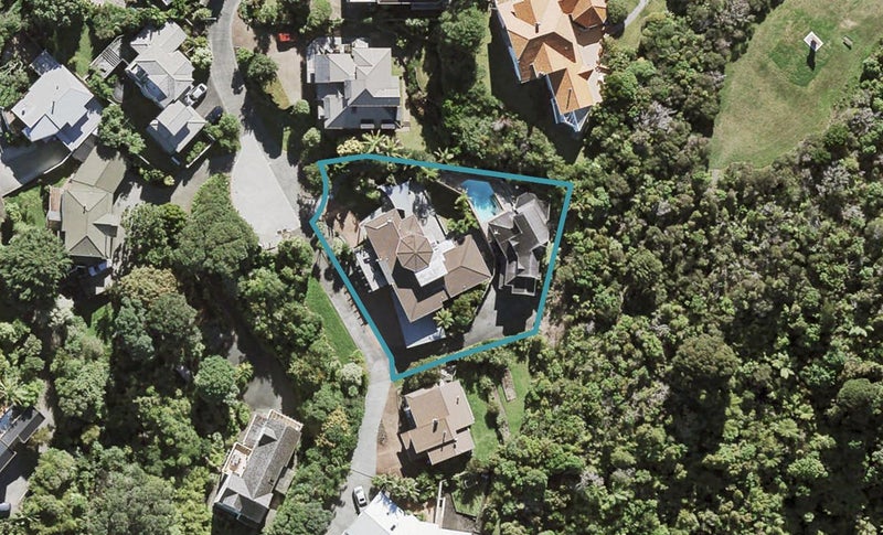 8A Godwit Place, Lynfield, Auckland - Carousel 1