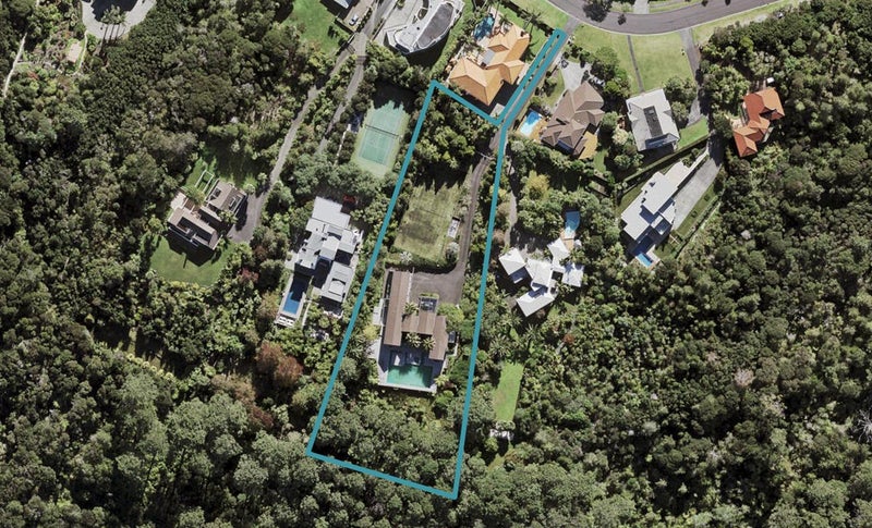 107 Onetaunga Road, Chatswood, Auckland - Carousel 1
