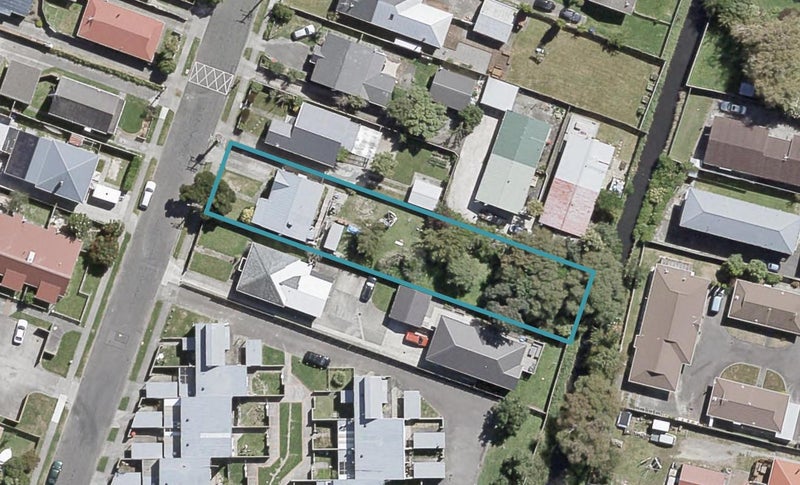 28 Awamutu Grove, Waiwhetu, Lower Hutt - Carousel 1