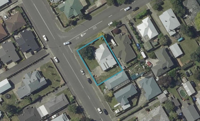 2 Limbrick Street, Terrace End, Palmerston North - Carousel 1