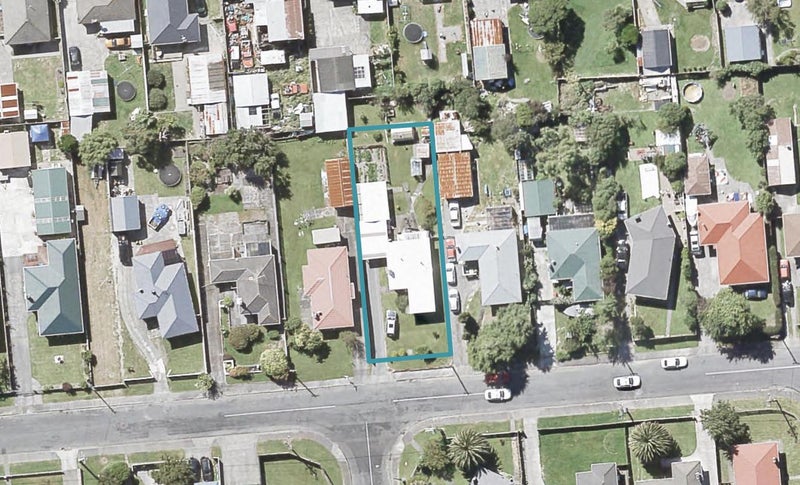 15 Petrie Street, Wainuiomata, Lower Hutt - Carousel 1