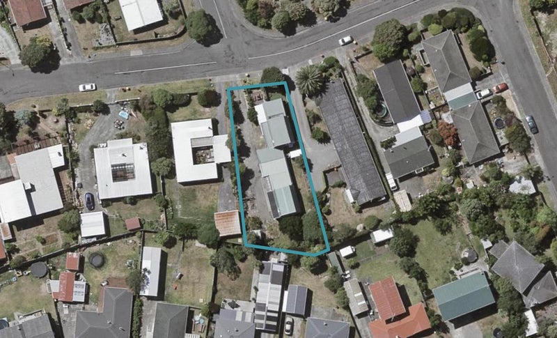 9B Olive Terrace, Paraparaumu Beach, Paraparaumu - Carousel 1