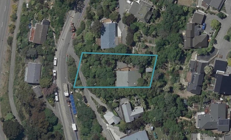 16 Cannon Hill Crescent, Mount Pleasant, Christchurch - Carousel 1