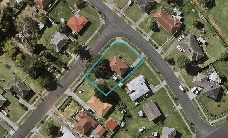 8 Bentley Road, Otara, Auckland - Carousel 1