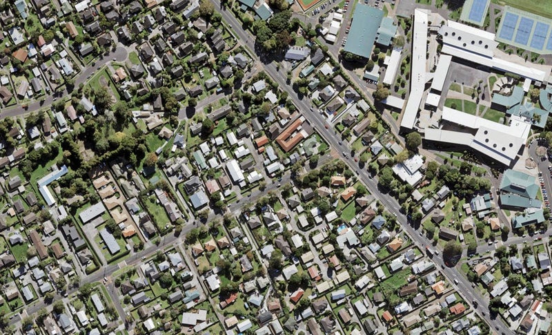 5 Riversdale Road, Avondale, Auckland - Carousel 1