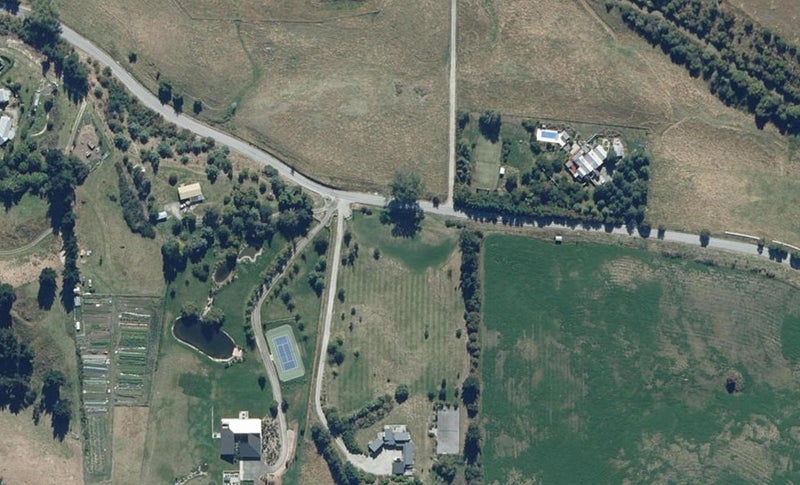 110 Hogans Gully Road, Queenstown - Carousel 1