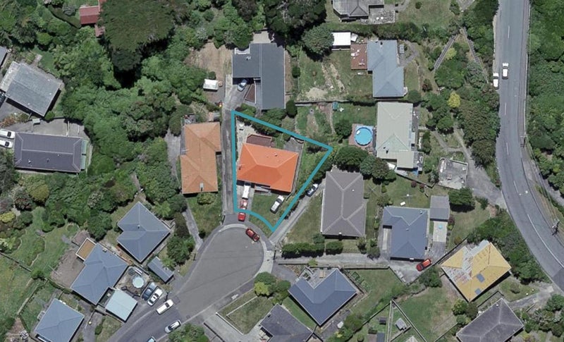 44 Turville Crescent, Newlands, Wellington - Carousel 1