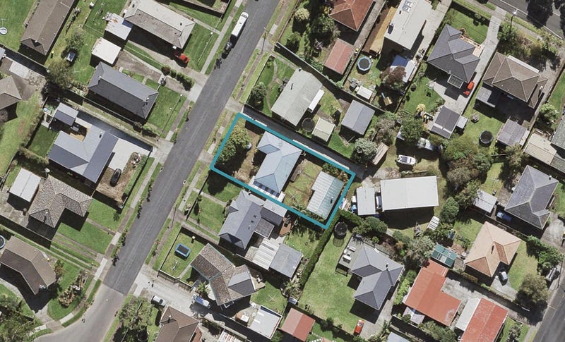 8 Dalry Place, Mangere Bridge, Auckland - Carousel 1
