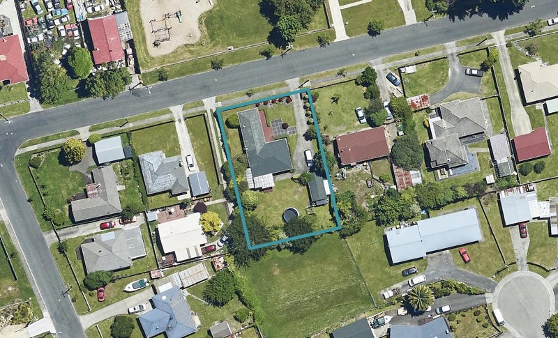 17 Isobel Street, Fairy Springs, Rotorua - Carousel 1