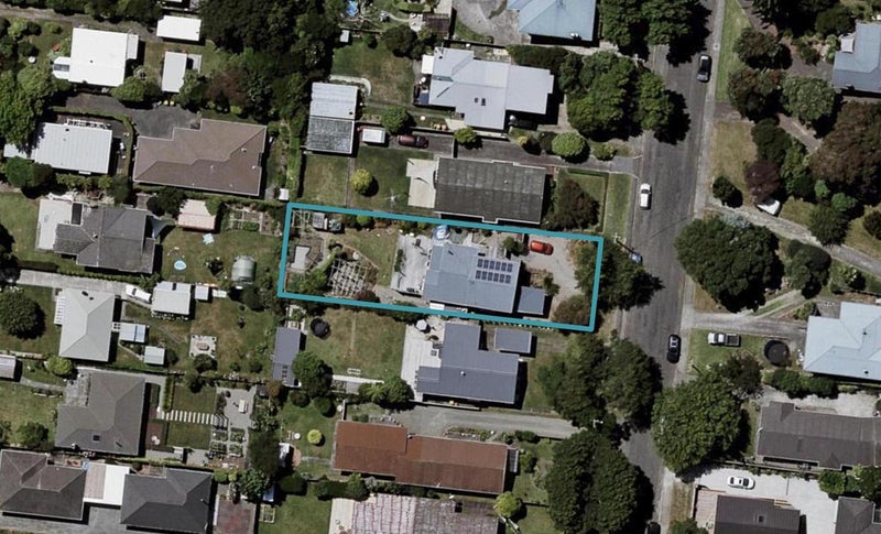 57 Alexander Road, Raumati Beach, Paraparaumu - Carousel 1