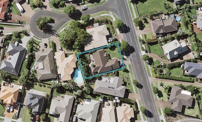 77 Golfland Drive, Golflands, Auckland - Carousel 1