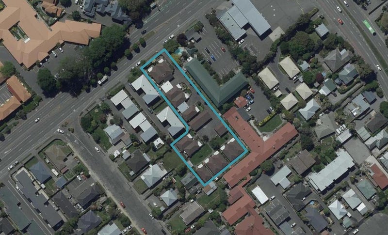 11/218 Lincoln Road, Addington, Christchurch - Carousel 1
