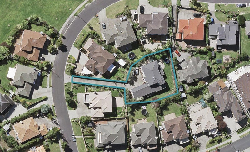 5 Glen Bay Close, Pinehill, Auckland - Carousel 1