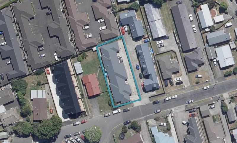 10D Inverness Avenue, Hamilton East, Hamilton - Carousel 1