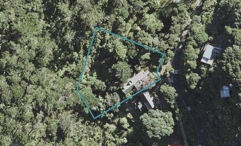 78 Karekare Road, Karekare, New Lynn - Carousel 1