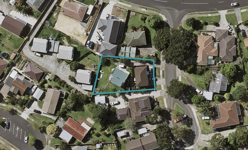 2/3 Eterna Place, Clover Park, Auckland - Carousel 1