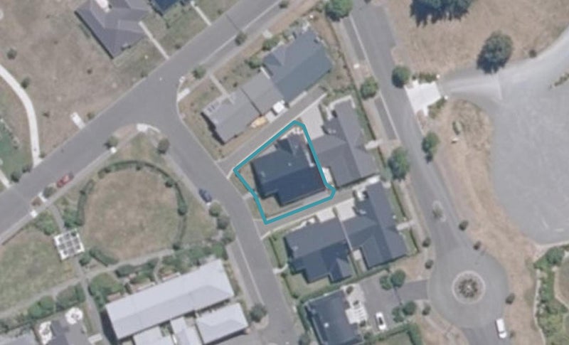 32 Chateau Crescent, Rangatira Park, Taupo - Carousel 1