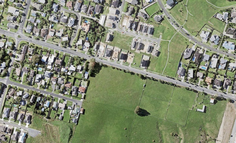 115 Beachlands Road, Beachlands, Auckland - Carousel 1