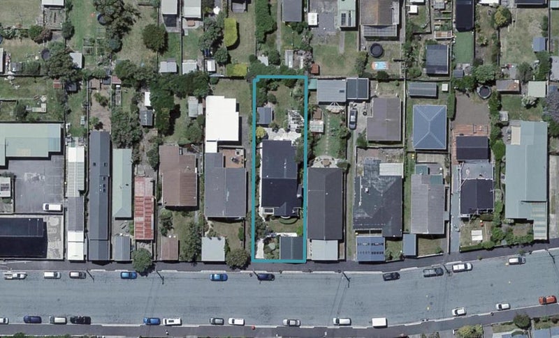 120 Apu Crescent, Lyall Bay, Wellington - Carousel 1