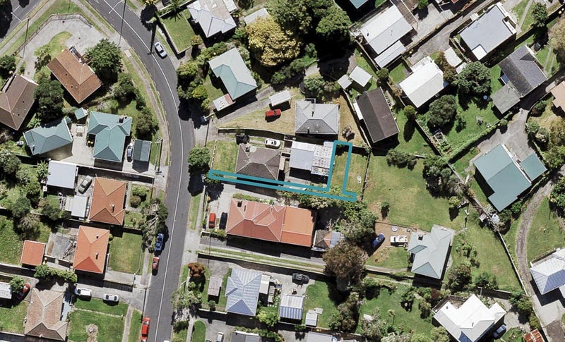 7/31 Reid Road, New Lynn, Auckland - Carousel 1