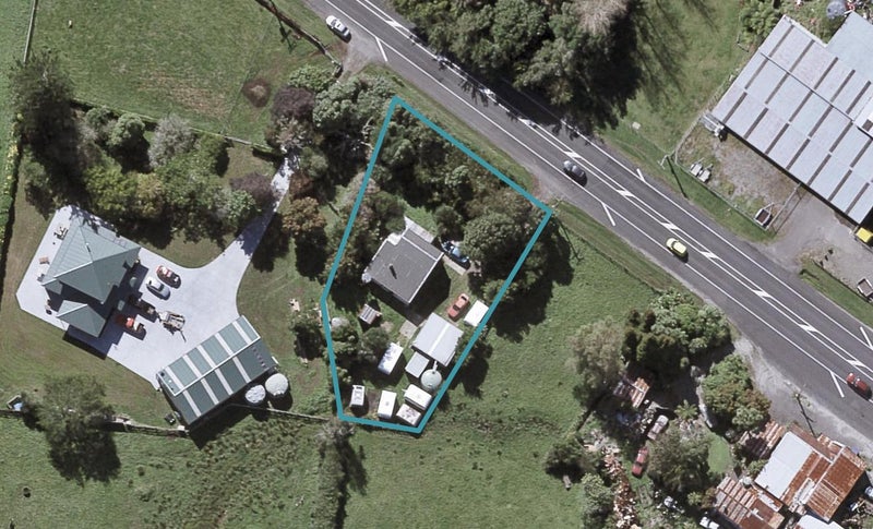 1018 Junction Road, Egmont Village, New Plymouth - Carousel 1