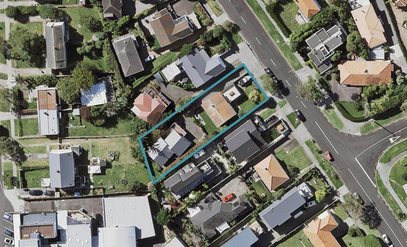 18A Kurahaupo Street, Orakei, Auckland - Carousel 1