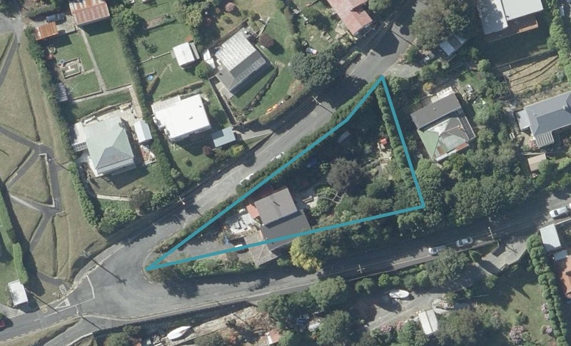 40 Adderley Terrace, Ravensbourne, Dunedin - Carousel 1