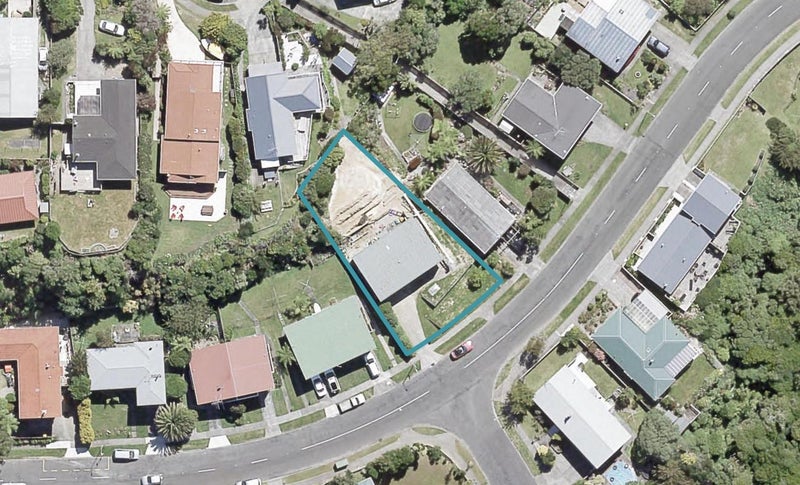 18 Acacia Avenue, Maungaraki, Lower Hutt - Carousel 1