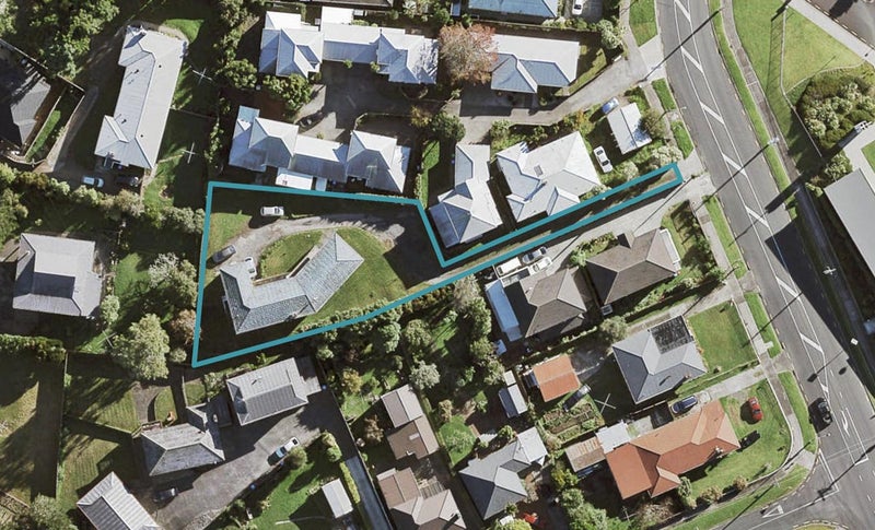249A Richardson Road, New Windsor, Auckland - Carousel 1