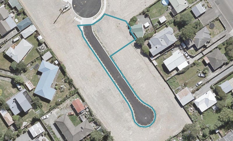 7 Poulson Grove, Trentham, Upper Hutt - Carousel 1