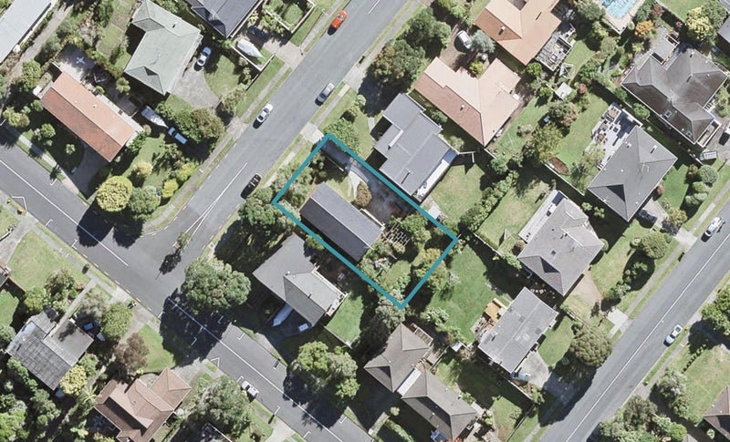 3 Stapleford Crescent, Browns Bay, Auckland - Carousel 1