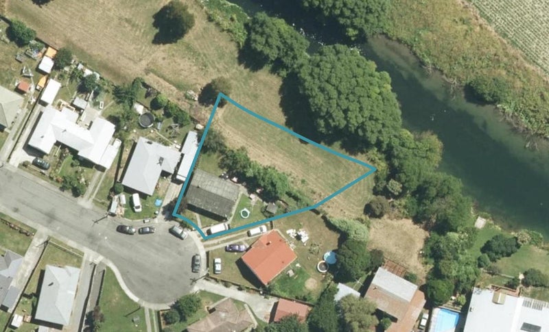 4 Henderson Street, Riversdale, Blenheim - Carousel 1