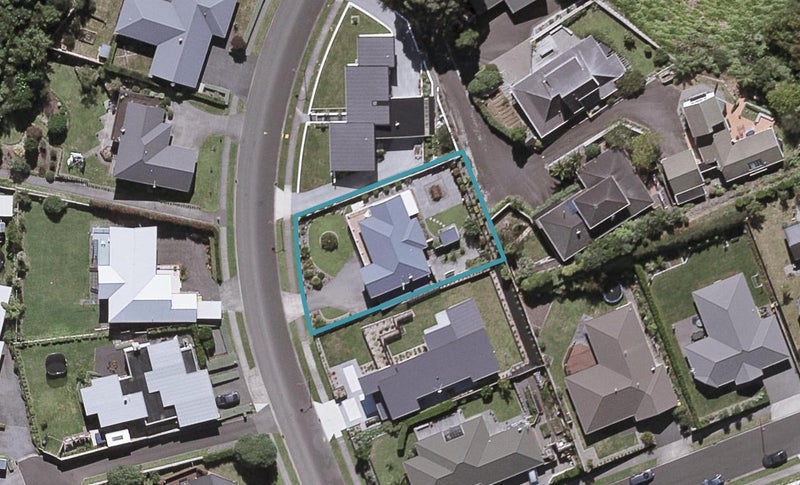 15 Redwood Crescent, Hurdon, New Plymouth - Carousel 1