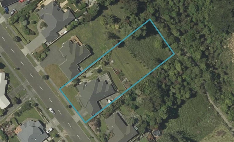 44 Cashmere Drive, Fitzherbert, Palmerston North - Carousel 1