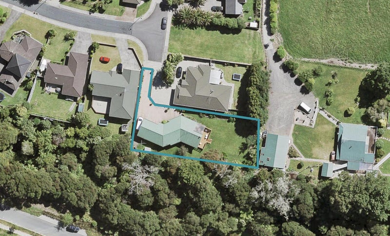 13 Patsy O'Hara Place, Swanson, Auckland - Carousel 1