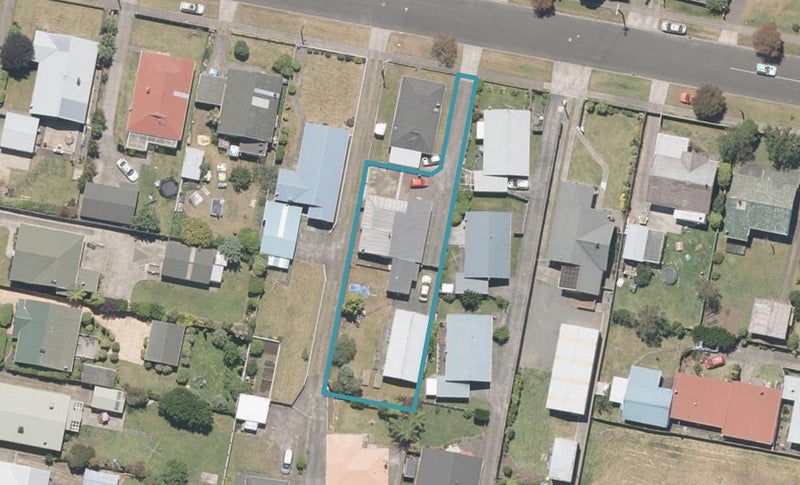 79 Gonville Avenue, Gonville, Whanganui - Carousel 1