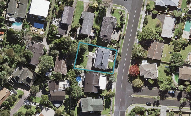 7 Porritt Avenue, Chatswood, Auckland - Carousel 1