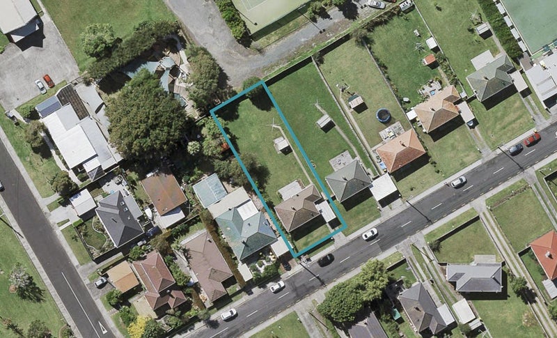 58 Roberts Avenue, Bayswater, Auckland - Carousel 1