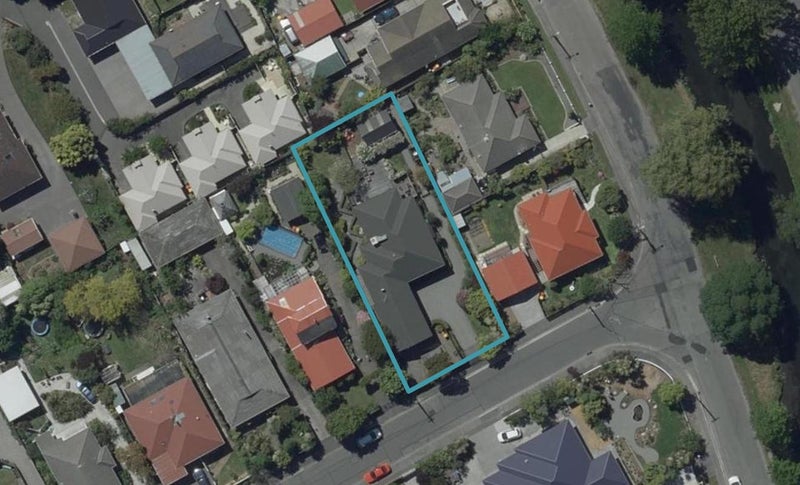 4 Claxton Place, Saint Martins, Christchurch - Carousel 1