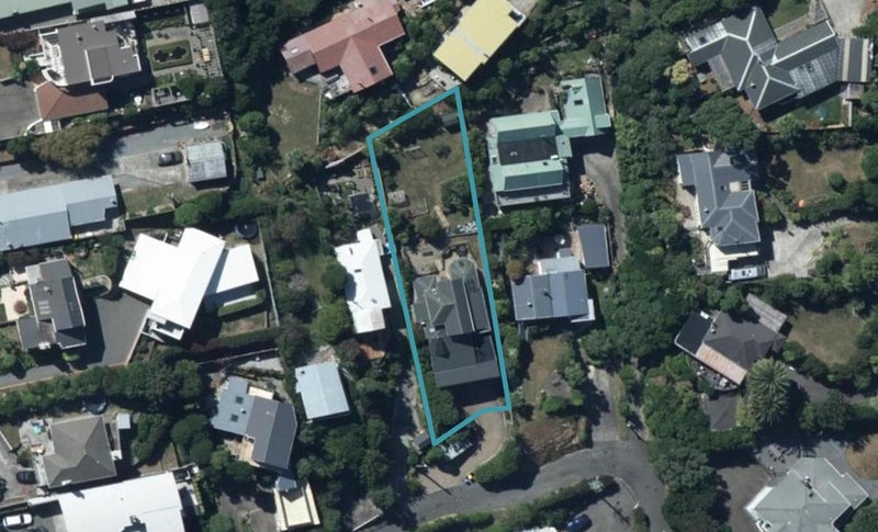 6 Ogilvy Terrace, Plimmerton, Porirua - Carousel 1