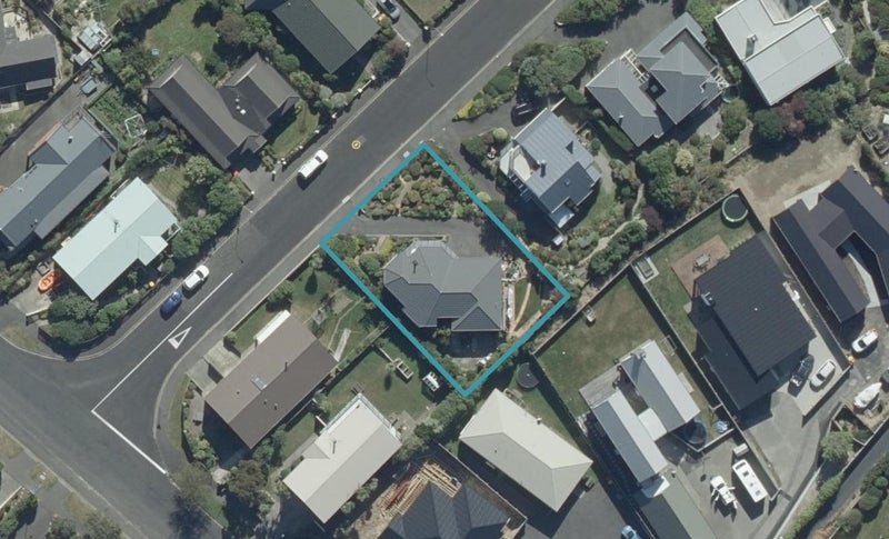 2 Harbour Heights, Waverley, Dunedin - Carousel 1