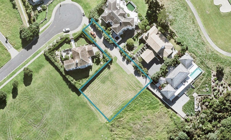 348 Pinecrest Drive, Gulf Harbour, Whangaparāoa - Carousel 1